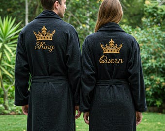 König und Königin zwei Sets Bademäntel Set - 100% Baumwolle Frottee Kronenstickerei Design Bademäntel - Hochzeit & Flitterwochen Geschenk für Paare