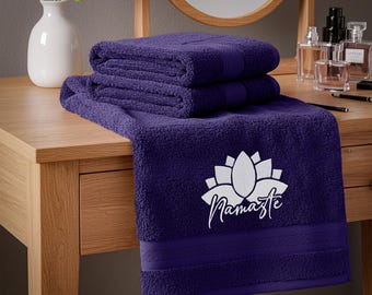 Namaste Broderad Yogahandduk – Lotus Design – Mindful Wellness Fitness & Yoga Svetthandduk Gåva