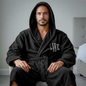Personalised Terry Cotton Luxury Bathrobe – Custom Embroidered Initial or Text in Engraved Font – Unisex Spa Robe with Monogram Design