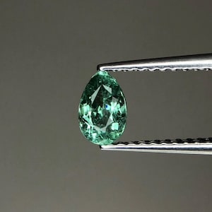 Stunning 0.49 ct Paraiba Tourmaline ( Mozambique ) - Certified Gemstone For Jewelry