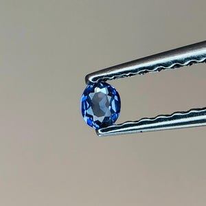 World Rarest, Benitoite, loose gemstone, 0.05 ct