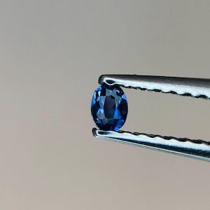World Rarest, Benitoite, loose gemstone, 0.06 ct
