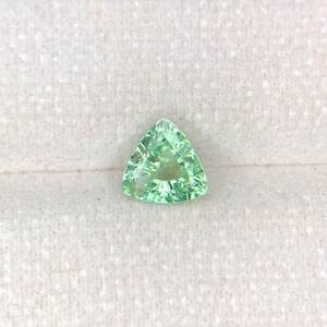 Natural Tsavorite Garnet Gemstone - Vivid Green - Earth-Mined 1.53 ct