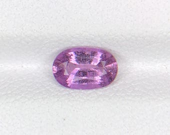 Zafiro púrpura sin calentar de 1,00 ct de Madagascar