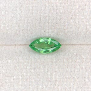 Natural Tsavorite Garnet Gemstone - Vivid Green - Earth-Mined 1.15 ct