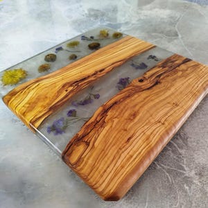 Olive Wood Charcuterie Board with leg, Cheese Board, Epoxy Resin Art, New Home Gift, Customized cutting board, Unique gift for her