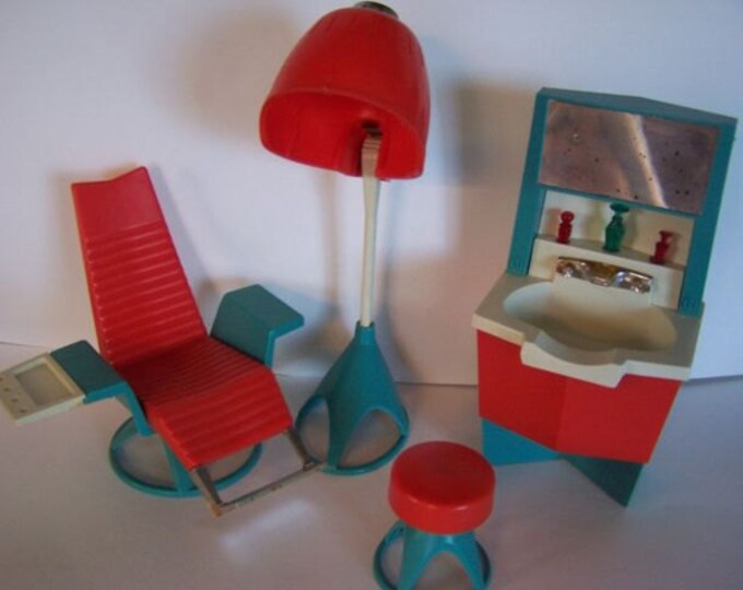 FREE Shipping Vintage DAWN Doll BEAUTY Parlor Fits Pippa Topper Toys