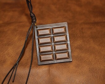 Dije de cuero para bolsa de chocolate, dije hecho a mano para bolsa de comida, colgante para bolsa de barra de chocolate, adorno para bolsa, dije de cuero para regalo
