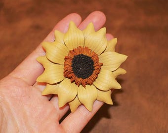 Broche de girasol de cuero, colgante para bolso con flor amarilla, accesorios para broches florales