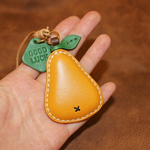 Leder Birne Taschenanhänger, handgemachte gelbe Birne Taschenanhänger, Obst Taschenanhänger Taschenanhänger, Leder Charme Geschenk