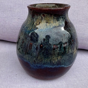 Red & Blue Accent Vase: Handmade Ceramic Pottery