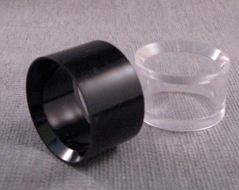 Basic Acrylic display ring in Large size