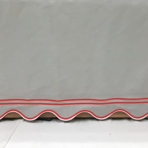 Light Gray 400 Thread Count Cotton Sateen Scalloped and Double Border embroidery Bed Skirt Three Sided Coverage with Platform