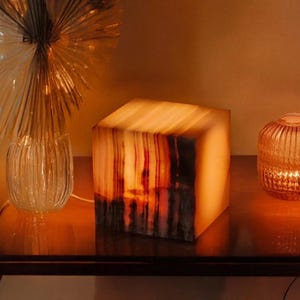 Luxurious Unique Pattern Marble Onyx 6-Inch Cube Lamp - Handcrafted Decorative Lamp, Elegant Home Lighting, Natural Stone Accent, Modern!