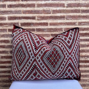 Handmade Moroccan Kilim Pillow Cover: Vintage Boho Home Decor