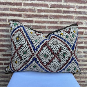 Handmade Moroccan Wool Kilim Pillow Cover: Vintage Boho Decor
