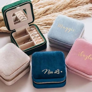 Personalized Jewelry Box for her birthday gifts Custom Name Velvet Jewelry Travel Case for Bridesmaid gift Wedding Favors jewelry organizer