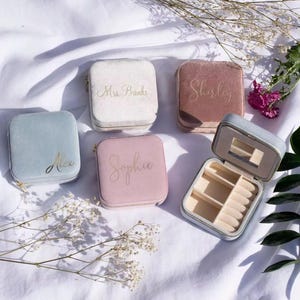 Custom velvet Jewelry Case Personalized Jewelry Travel Box Bride Gift Watch Box for Women personalized birthday gift for her bridesmaid gift