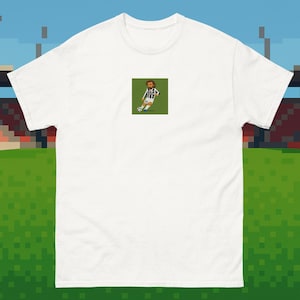 Andrea Pirlo Juventus – Italian Maestro Gift – Pixel Art Football T-Shirt – Serie A Fan Present – Midfield Legend Apparel