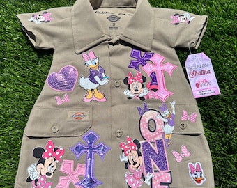 Aangepaste cartoonverjaardagsjurk: gepersonaliseerde handgemaakte Dickies-outfit