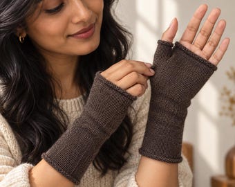 Strickmuster für fingerlose Damenhandschuhe, glatt rechts gestrickte Handgelenkwärmer (PDF)