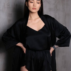 Black Silk Robe and Slip DressTwo Pieces Set / Lounge and Sleepwear Set Silk Boudoir Nightgown Honeymoon Gift for Wife Elegant Nightgown