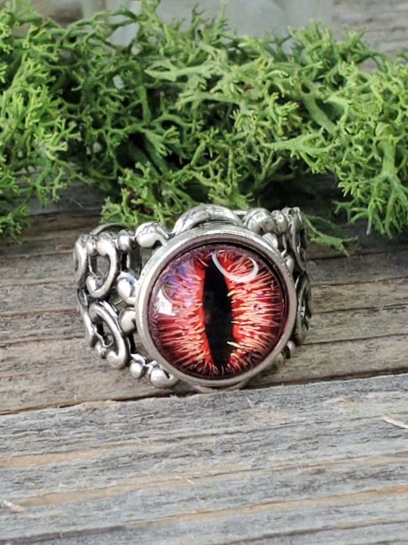 Bijoux Red Dragon Eye Ring Anneaux oculaires réglables Anneaux de dragon pour les femmes / hommes Charming Evil Attractive Ring Cadeau unique pour les hommes Rouge