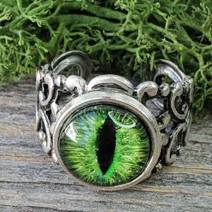 Bijoux Red Dragon Eye Ring Anneaux oculaires réglables Anneaux de dragon pour les femmes / hommes Charming Evil Attractive Ring Cadeau unique pour les hommes Vert