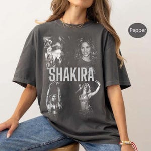 Shakira tour shirt - Etsy 日本