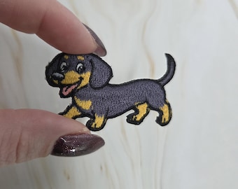 Iron on patch happy dachshund - dog emblem - dachshund lovers - Wiener gift - Doxie gift
