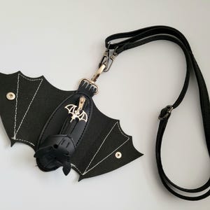 Gothic Bat Pouch, Handmade Versatile Crossbody Bag Charm, Vampire Mini Satchel, Faux Leather, flying bat wings, cosplay fashion accessory