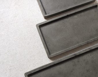 Bandeja retangular de concreto feita à mão | Bandeja minimalista para saboneteira | Prato expositor cinza | Saboneteira de cimento | Bandeja para mesa de centro | Bandeja para toucador
