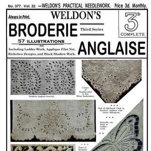 Puede incluir: Una portada de revista vintage para Weldon's Practical Needlework, que presenta una ilustración en blanco y negro de una mariposa con un diseño detallado. La portada de la revista también incluye un título, "Broderie Anglaise", y el texto "57 Illustrations".