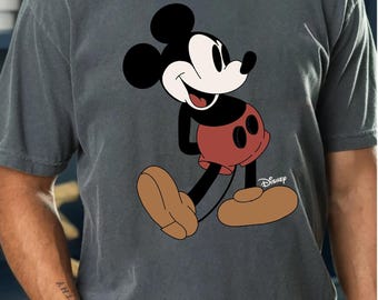 Disney Classic Mickey Mouse T-Shirt  Retro Family Matching Tee for Disneyland Trip  Perfect Disney Gift