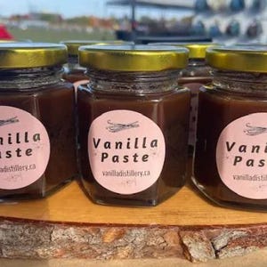 Gourmet Vanilla Bean Paste – Rich, Aromatic & Speckled Real Vanilla for Baking