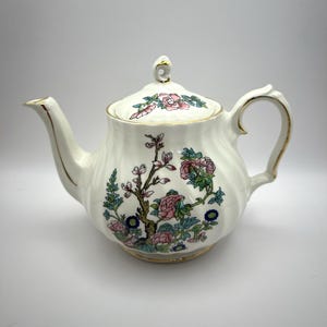 Vintage Sadler England Teapot with Chinoiserie Floral Design