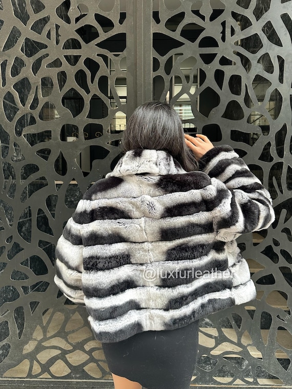 Natürliche Rex Kaninchenfell-Crop-Jacke in der natürlichen Rex