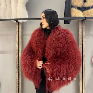 コート PLAIN FW25 TIBET FUR SHORT JACKET (CLA24102 BORDEAUX) Tibetan Fur Coat - Etsy