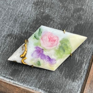 Art Nouveau Hand Painted Porcelain and Gold Brooch-