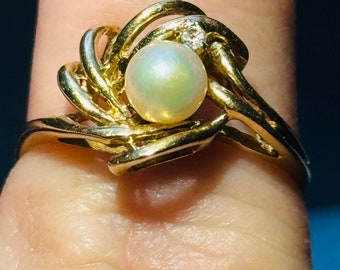 Vintage Akoya Pearl & Diamond 10k Yellow Gold Twist Style Ring STUNNING! Size 7