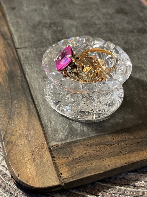 Cut glass hotsell ring holder