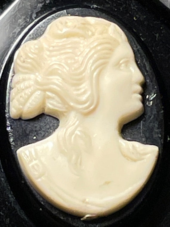 Revival Victorian Bakelite Cameo Pendant- - image 7