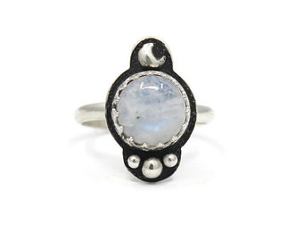 Moonstone Silver Ring with moon and balls, Size 8.5