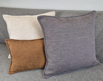Housses de coussin en velours côtelé faites main dans des tons ocre - Marron, gris, ivoire - Tissu respectueux de l'environnement