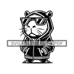 Może przedstawiać: Czarno-biała ilustracja kreskówkowego gryzonia w bluzie z kapturem i okularach przeciwsłonecznych. Gryzoń ma poważny wyraz twarzy.