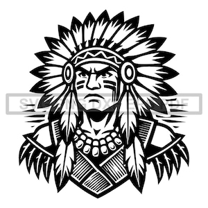 Puede incluir: Ilustración en blanco y negro de un jefe nativo americano. La imagen presenta un retrato detallado con un tocado de plumas, pintura facial y una expresión seria. El diseño incluye detalles intrincados en las plumas y la ropa.