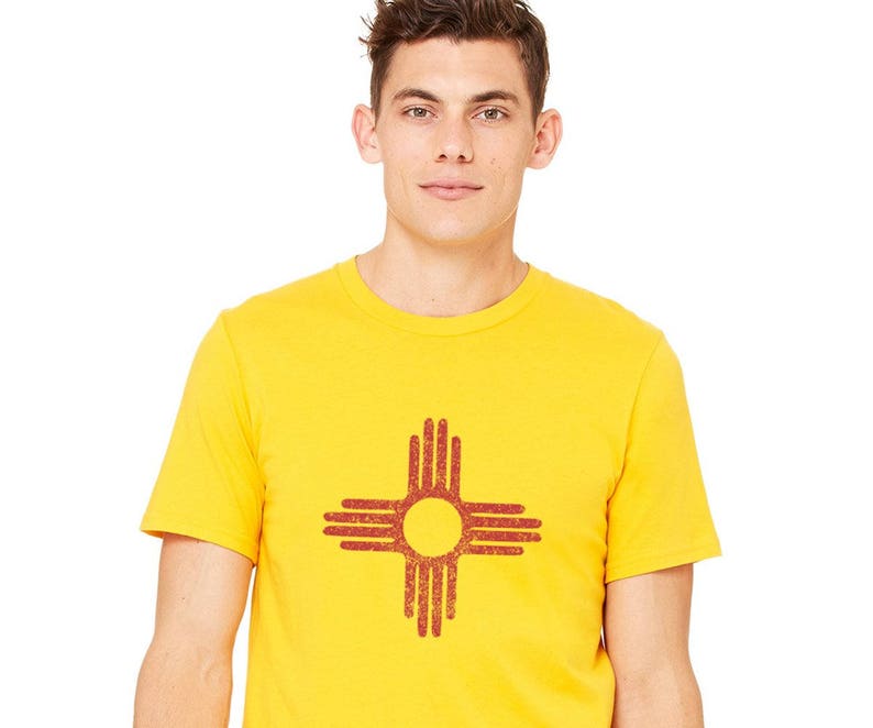 Mannen katoen Cewneck Graphic Tee, Albuquerque, New Mexico Zia Shirt, Unisex gele Tshirt Zia zon symbool, korte mouwen Top, staat vlag afbeelding 1