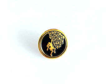 Rock Climbing, Black and Gold Climber Pin, Enamel Pin, Enamel Lapel Pin, rock Climber Brooch, Gift for Rock Climber Bouldering Gift