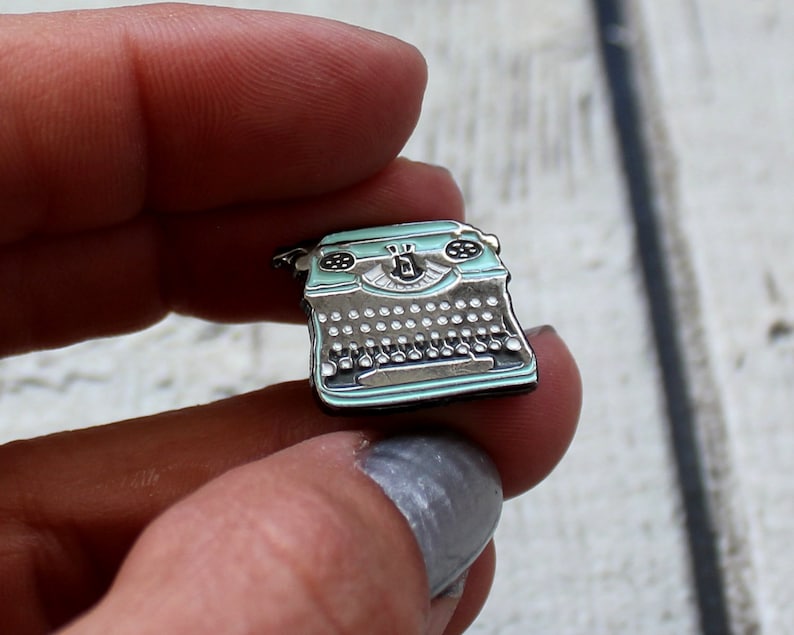 Typewriter Pin, Vintage Typewriter Enamel Pin, Writer Gift, Writer Lapel Pin, Retro Typewriter, Pin Game, Enamel Pins, Gifts for Writers image 2