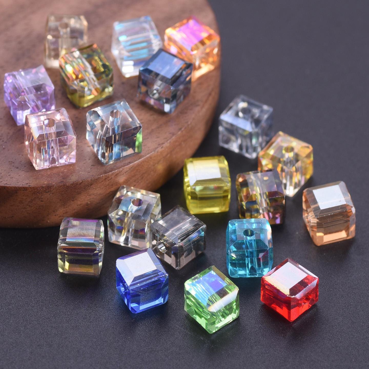 Lot D'Anciennes Perles En Verre Forme Cube 0,7 Cm - Pour Création Bijoux Vintage, Neuf